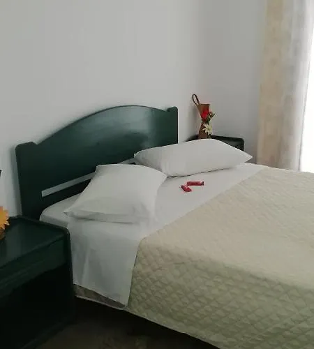빌라 5bedroom In 페리사