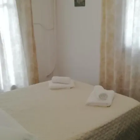 5bedroom In Perissa (Santorini)
