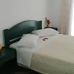 Vila 5bedroom In Perissa (Santorini)